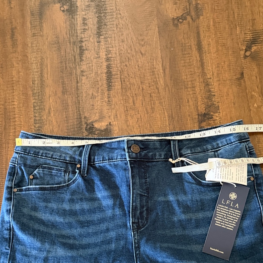 Laurie Felt Dark Blue Flare Jeans - Picture 7 of 7
